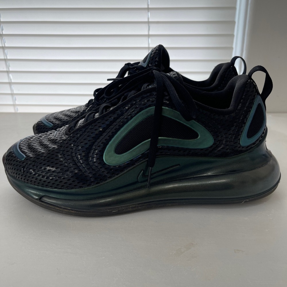 Nike Air Max 720 Throwback Future Black Green Iridescent AO2924-002 Mens 8.5